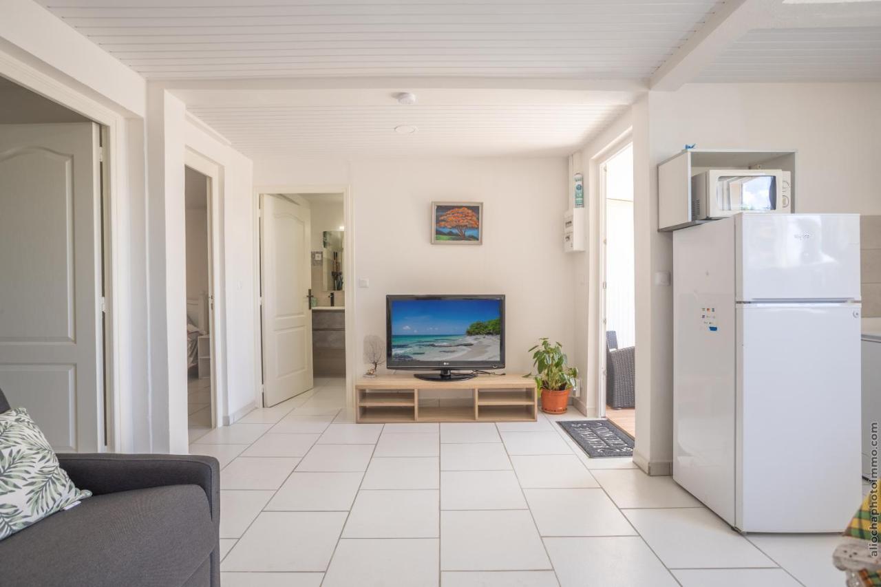 Ferienwohnung Alpinia - Appt Avec Piscine Partagee Saint-Pierre Exterior foto